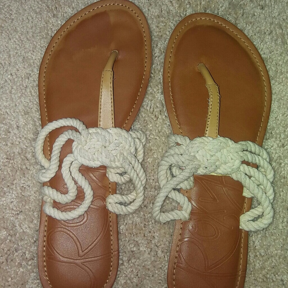 Roxy thong flip flops